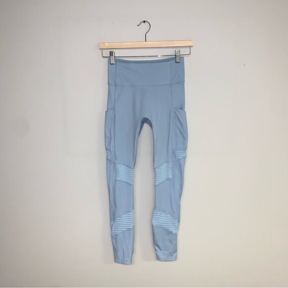Fabletics Anywhere High-Waisted Moto 7/8 Length Leggings Blue Size Extra Small - Picture 2 of 11
